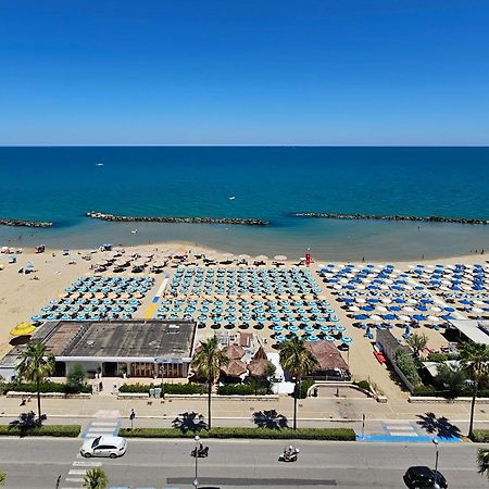 Apartmán La Terrazza Sul Mare Montesilvano Marina Exteriér fotografie