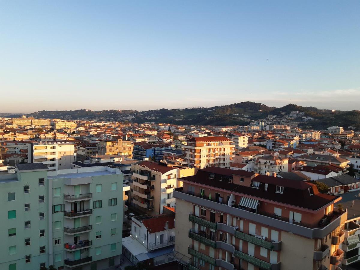 Apartmán La Terrazza Sul Mare Montesilvano Marina Exteriér fotografie